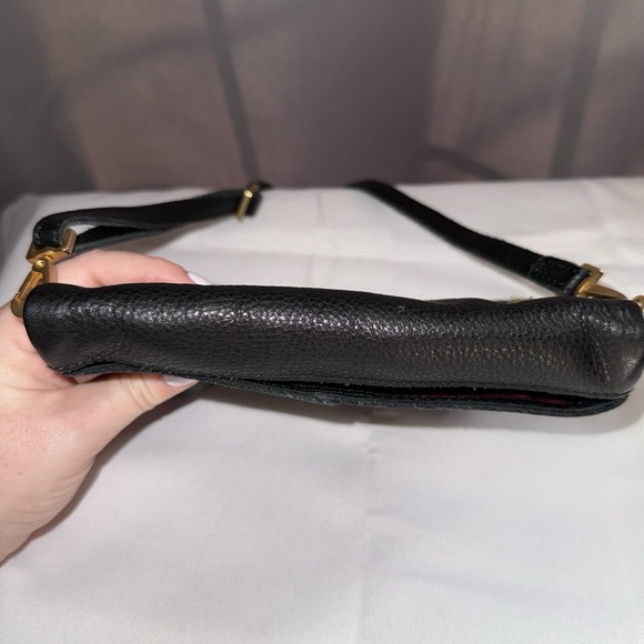 Hammitt VIP Sml Black Brushed Gold Red Zip Leather Clutch Crossbody Bag Purse - Picture 5 of 16